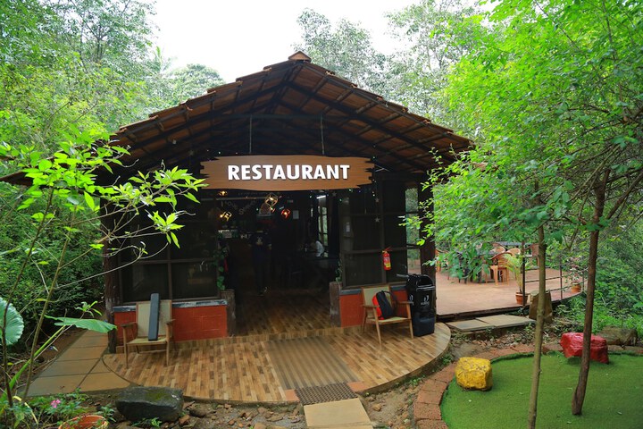 Dining 55 of 81