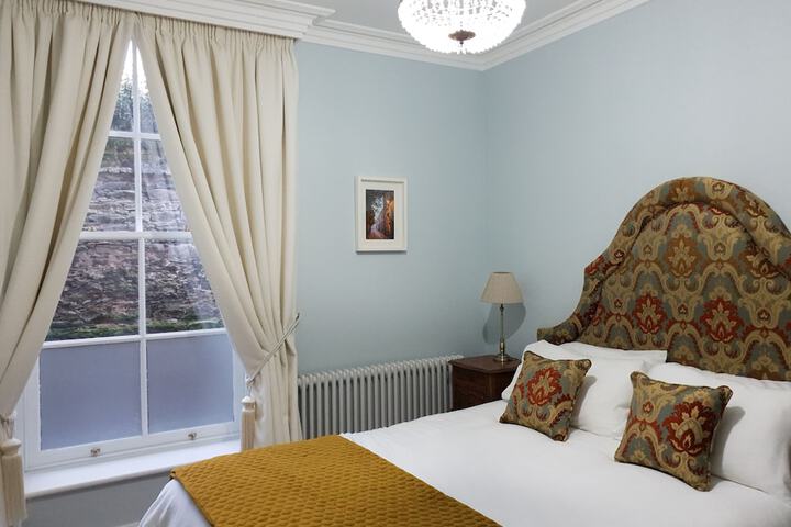 Room 17 of 52