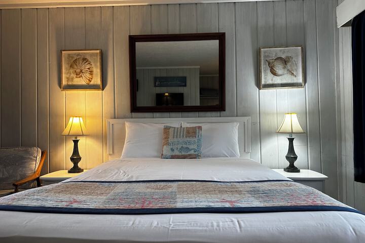 Room 32 of 150