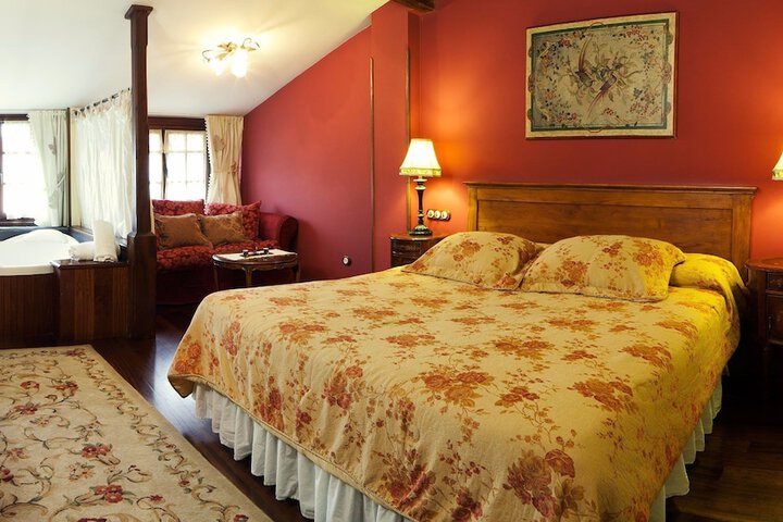 Room 4 of 19