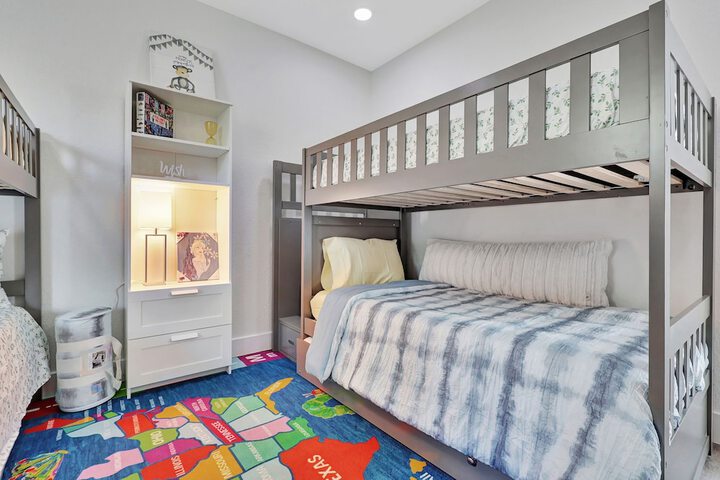 Room 19 of 90