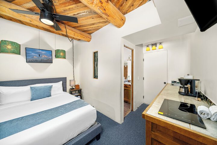 Room 43 of 80