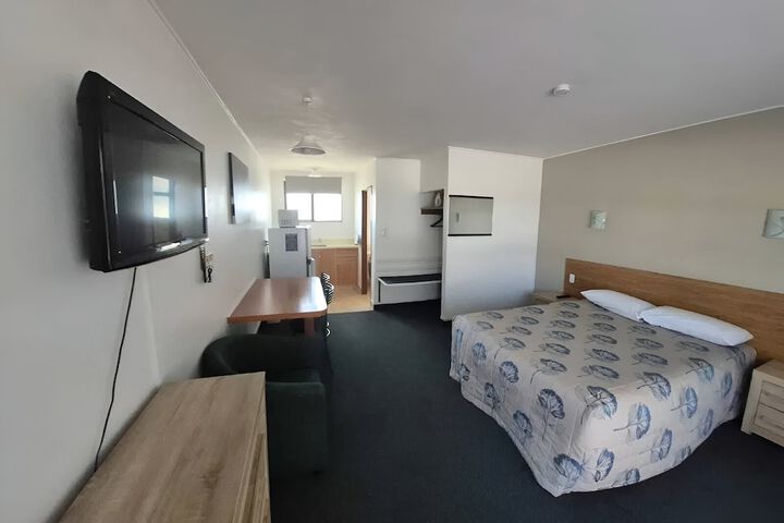 Room 8 of 26