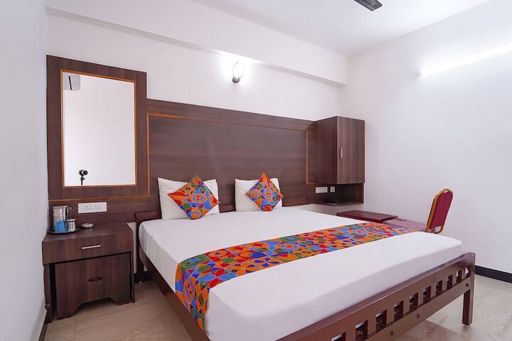 Room 15 of 38