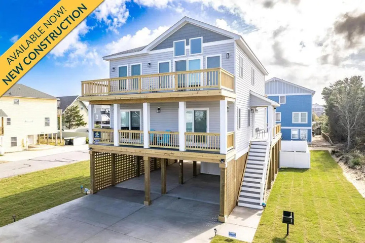 Exterior of 1688 Beach Wood 3 Min Walk to Beach