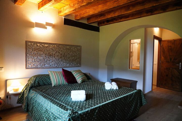 Room 4 of 30