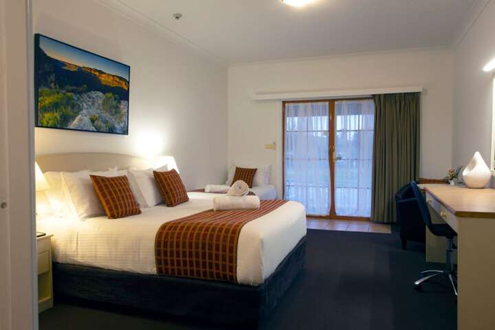 Room 9 of 48