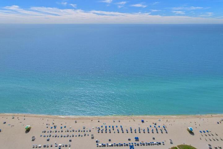 SOBE MONARCH 2 - 2 Bedroom 2 Bathroom Apts - 2 Independent 1 bedrooms apts in Miami Beach, FL