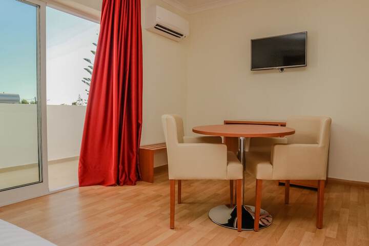 Room 21 of 47