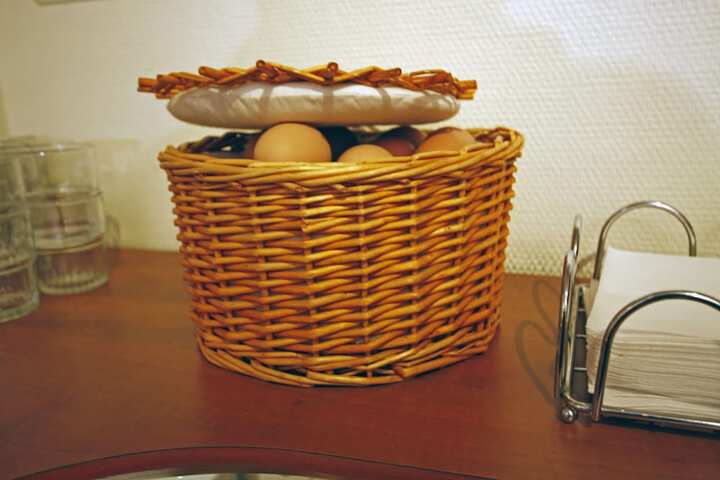 Breakfast/Coffee Service 76 of 118