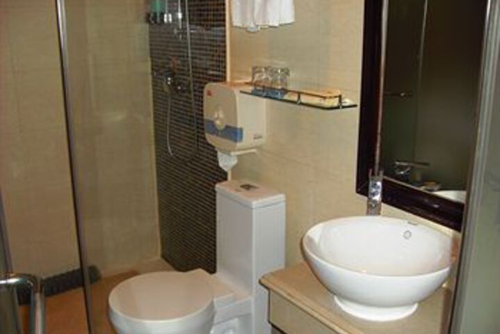 Room 2 of 15