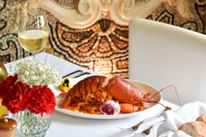 Couples dining