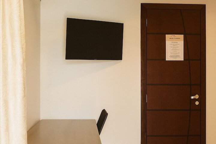 Room 18 of 27