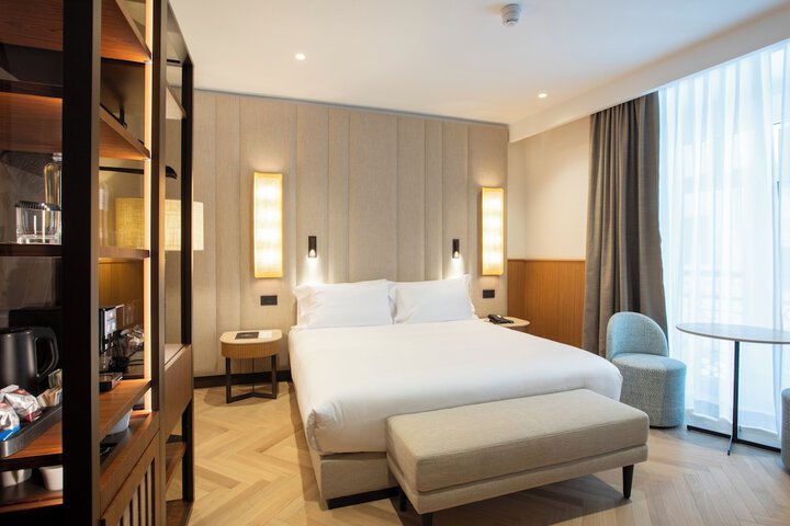 Room 18 of 47