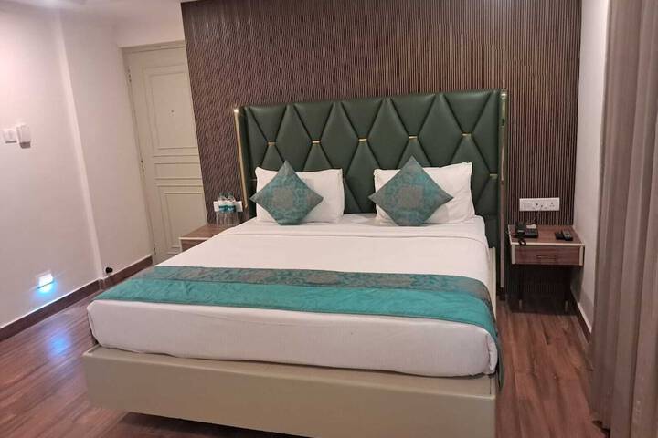 Room 19 of 63