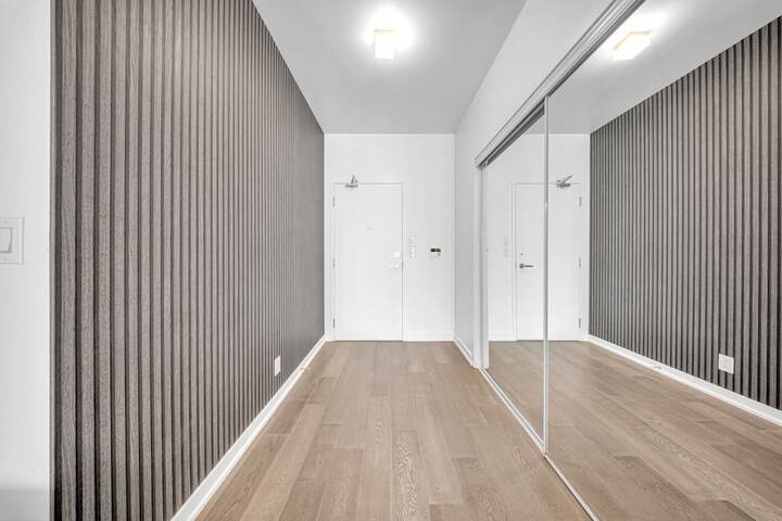 Room 45 of 77