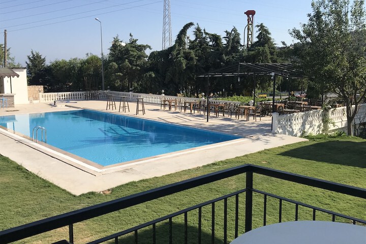 Pool 12 of 12
