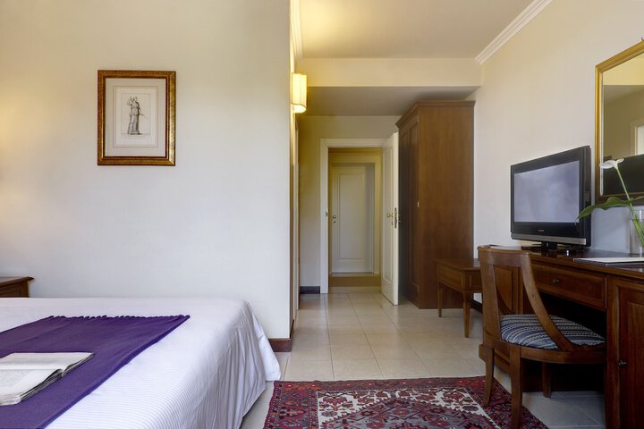 Room 13 of 59