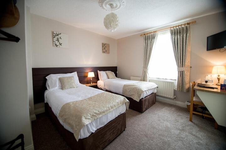 Room 15 of 42
