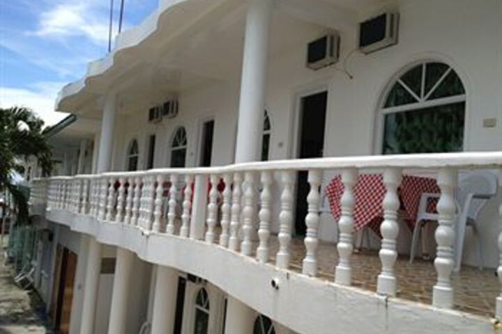 Alla Luna Rossa Beach Hotel