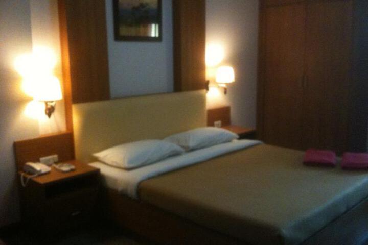 Picnic Bowin Hotel
