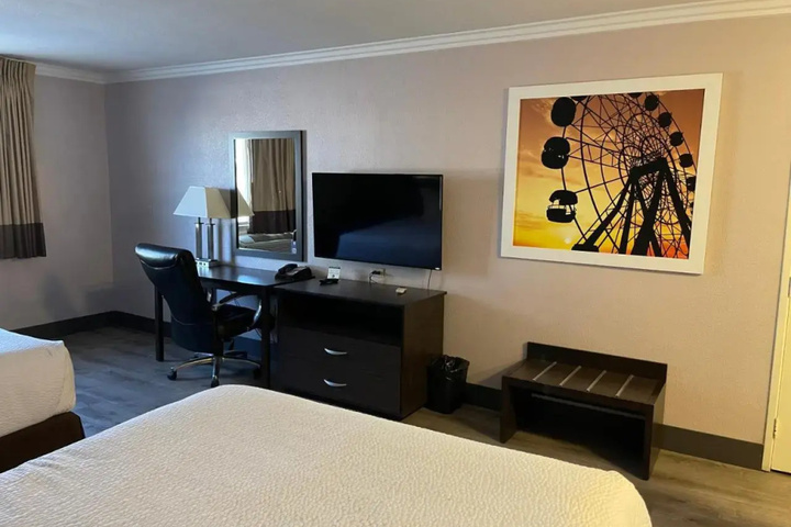 Room 3 of 19