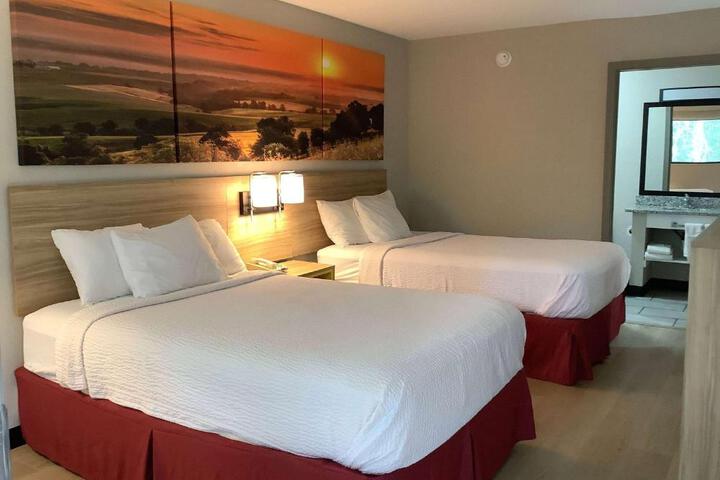 Standard Room, King or Two Doubles (13 of 16)