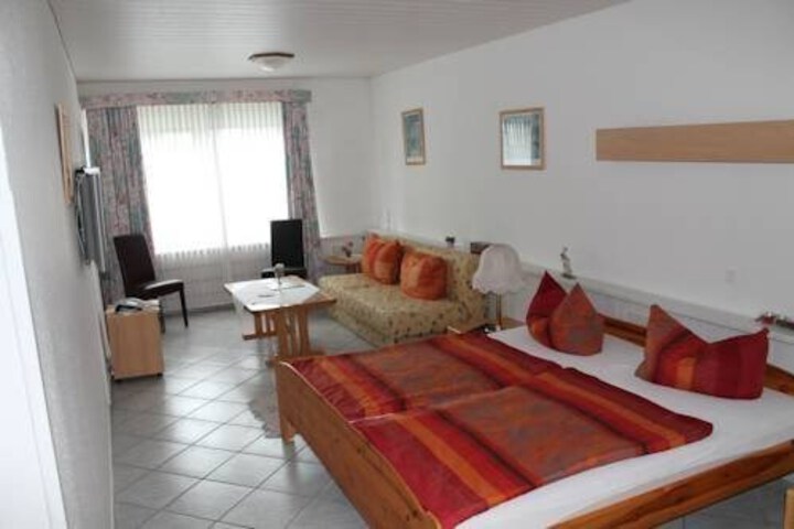 HOTEL LINDENHOF