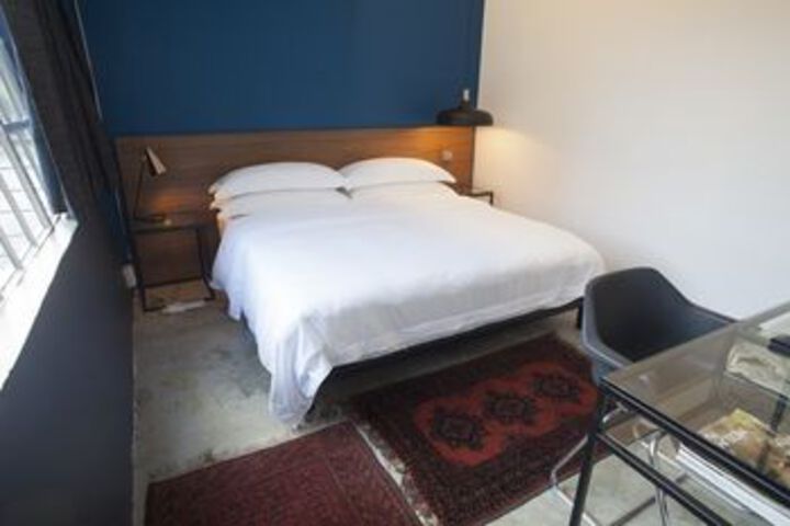 Room 50 of 89