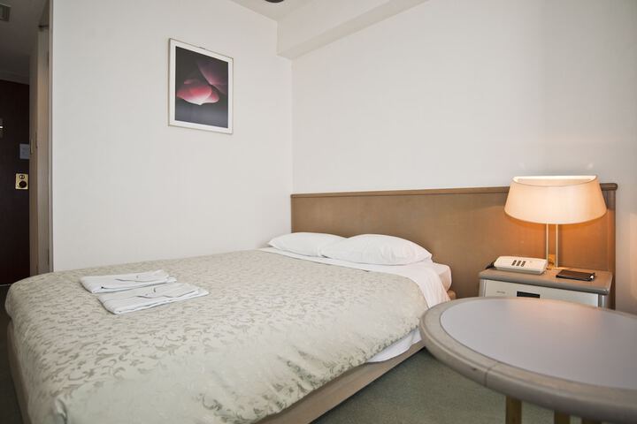 Room 45 of 120