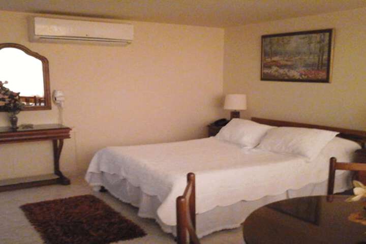 Room 3 of 6