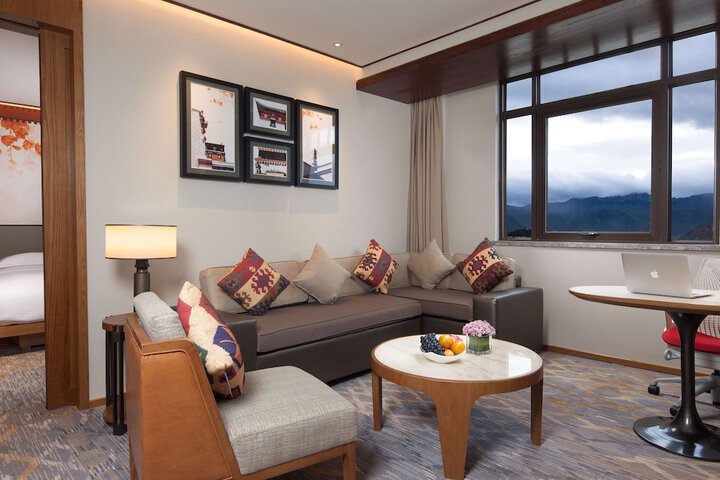 Room 13 of 47