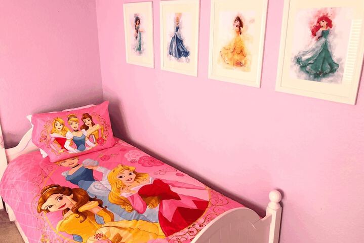 Room 13 of 117