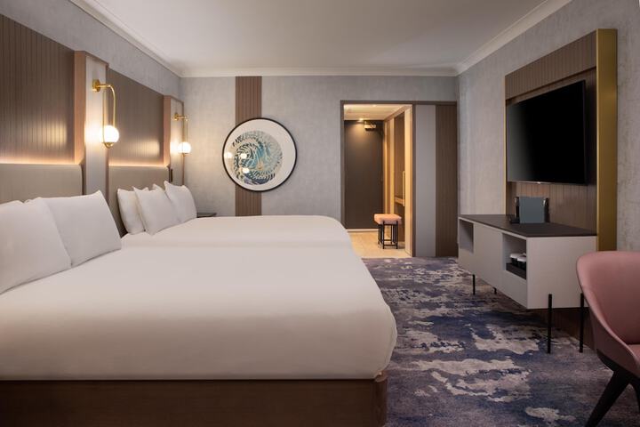 Room 42 of 158