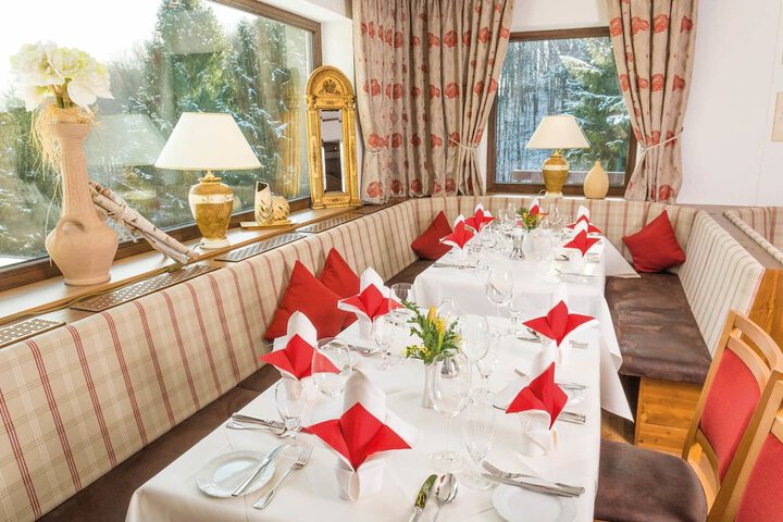 Dining Photos