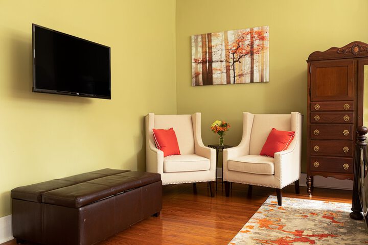 Room 54 of 282
