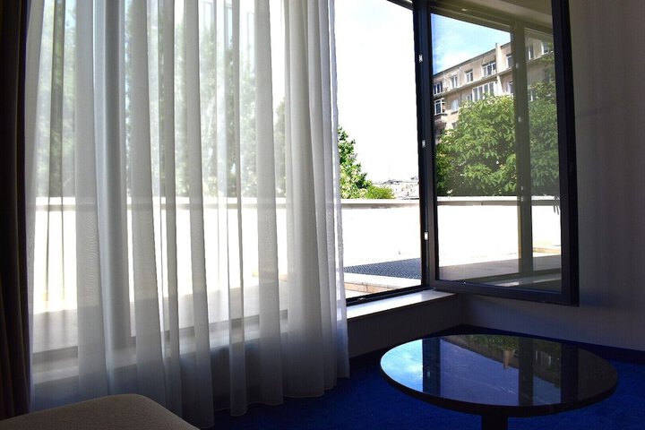 Room 20 of 36