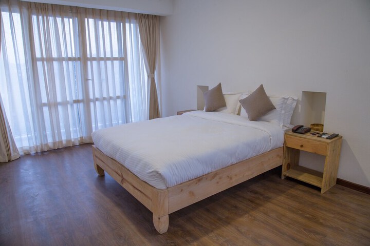 Room 8 of 49