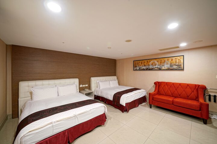 Room 18 of 61