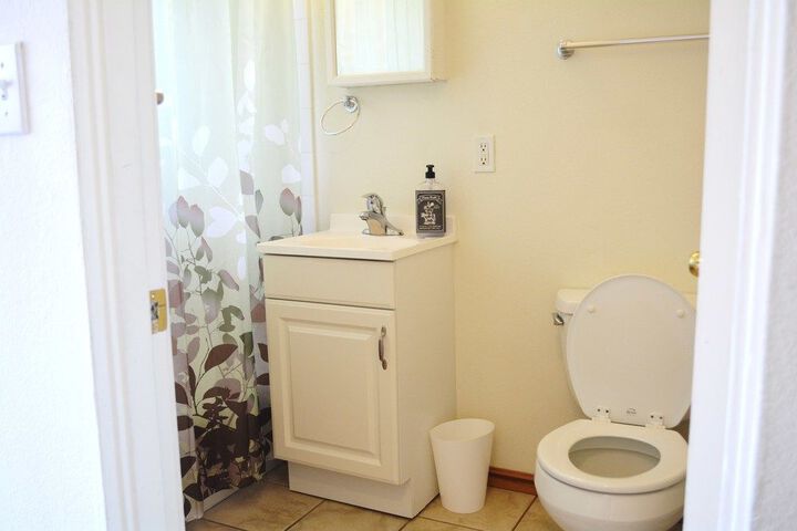 Room 32 of 51