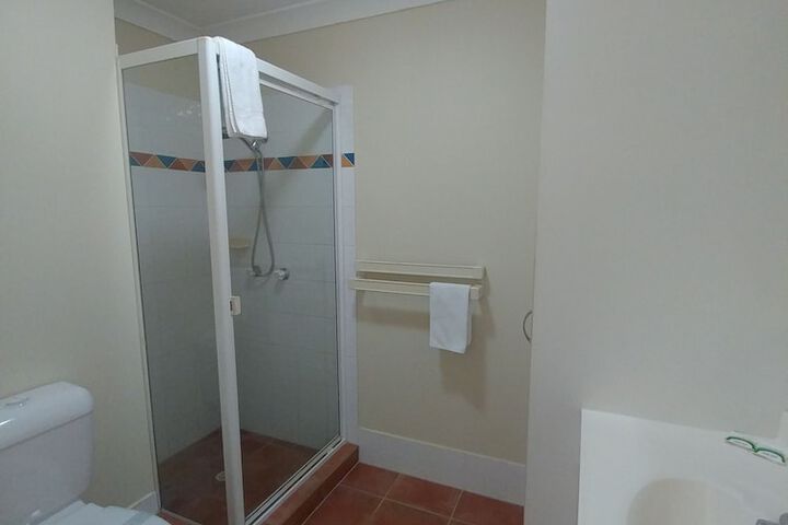 Room 15 of 28