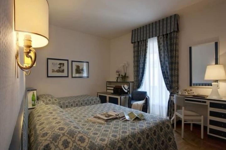 Room 12 of 45