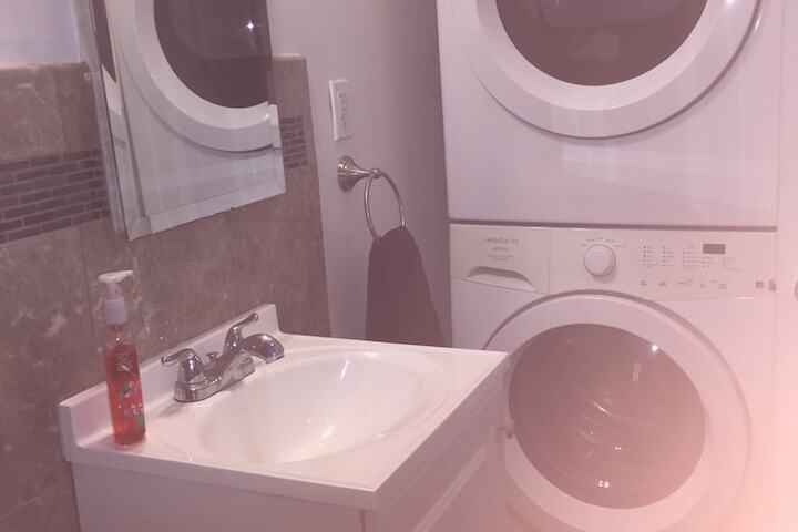 Room 10 of 18