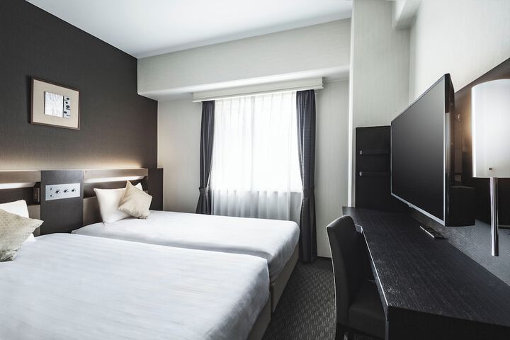 Room 6 of 22