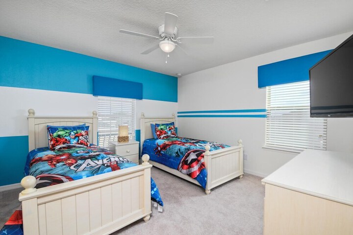 Room 7 of 34