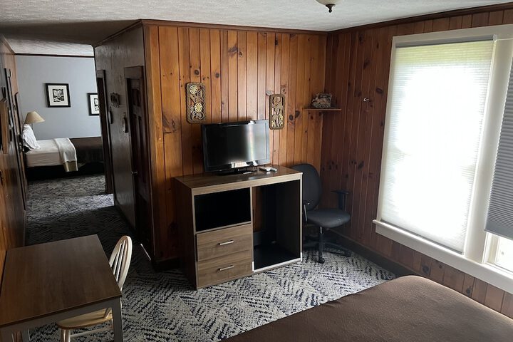 Room 14 of 48