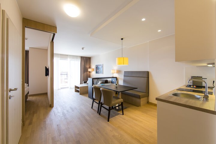 Room 3 of 56