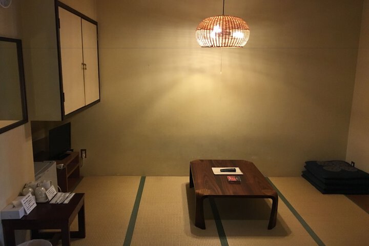 Room 13 of 52