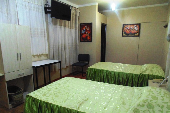 Room 14 of 28