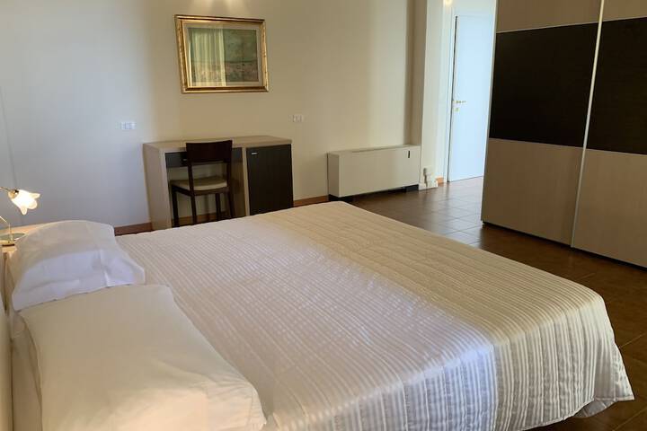 Room 11 of 154